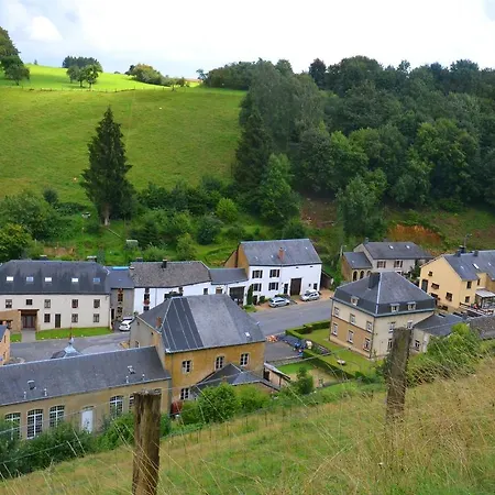 Au Pied De La Cuesta *